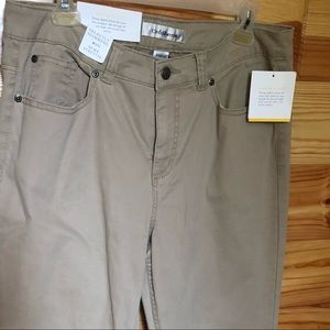 NWT Croft & Barrow khakis size 14